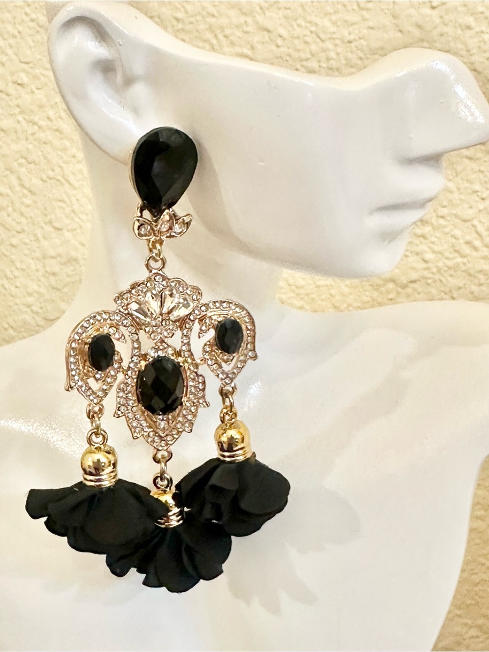 Elegant Black Crystal Drop Statement Earrings